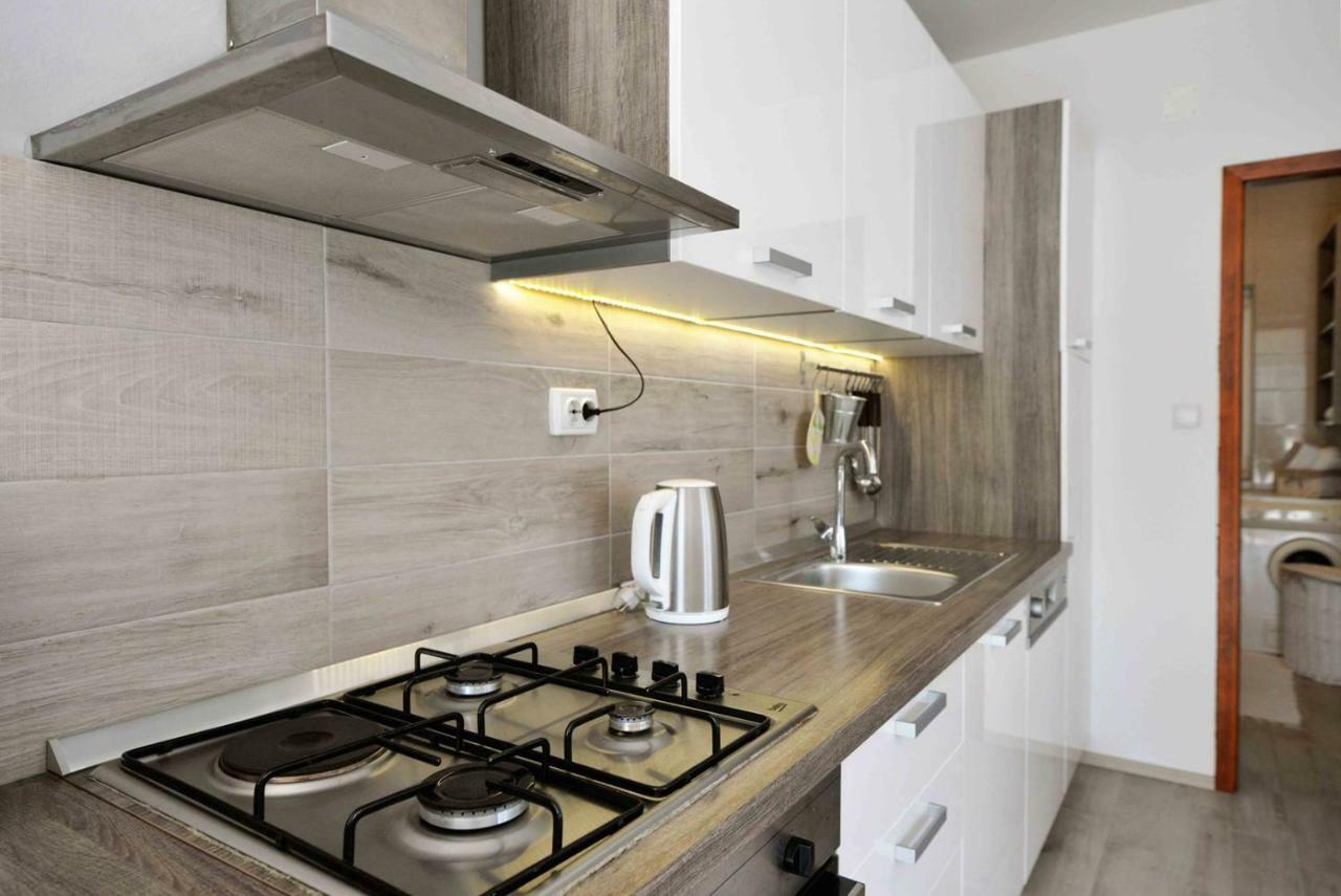 Apartment Kristina Murter Exterior foto